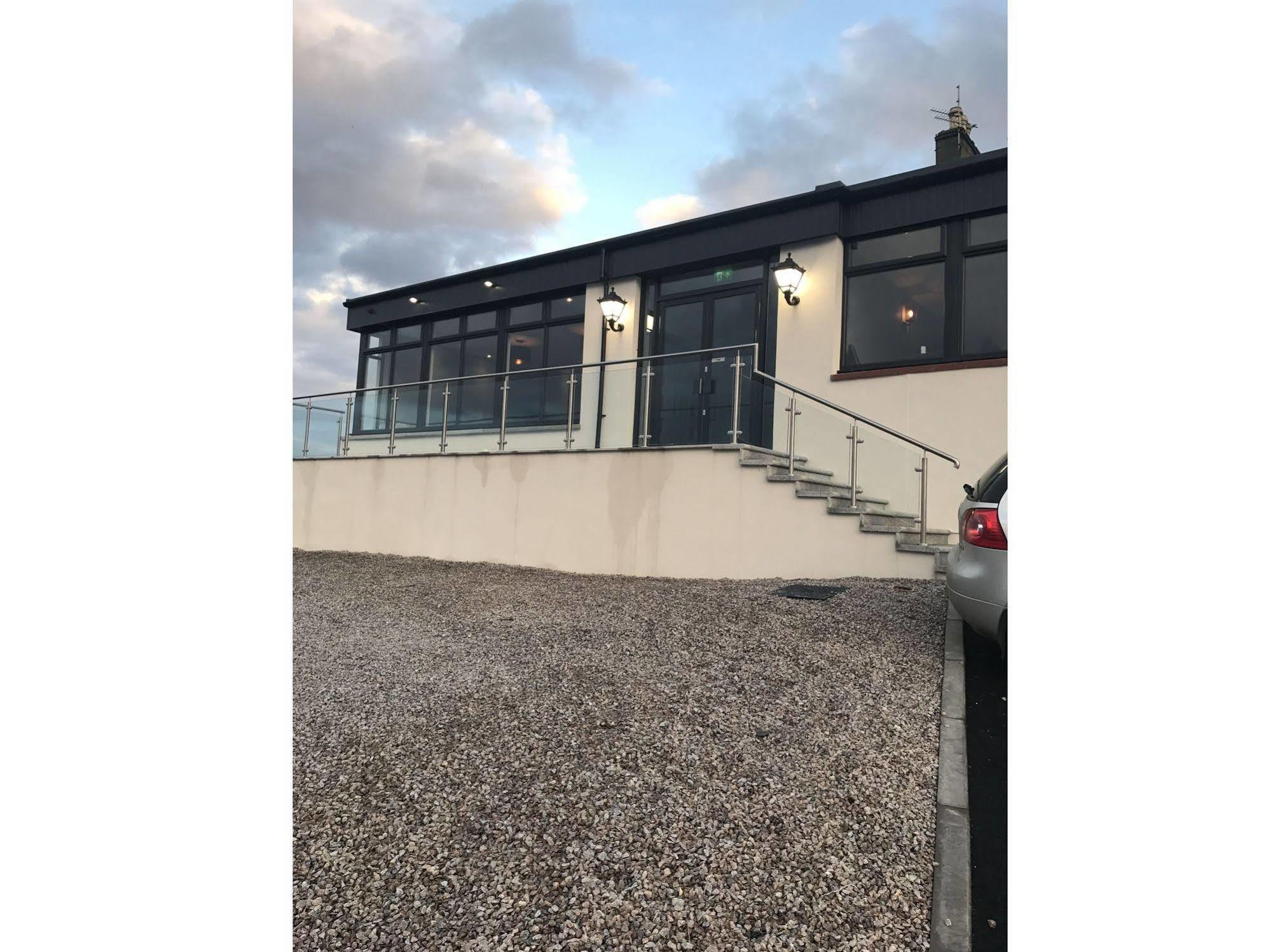 The Knowes Hotel & Restaurant Macduff Eksteriør bilde